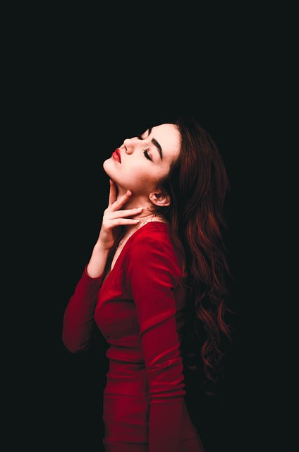 Unleash Your Inner Glamour: How to Dress Up for Parties