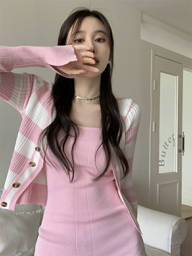 Dorota Dress With Cape