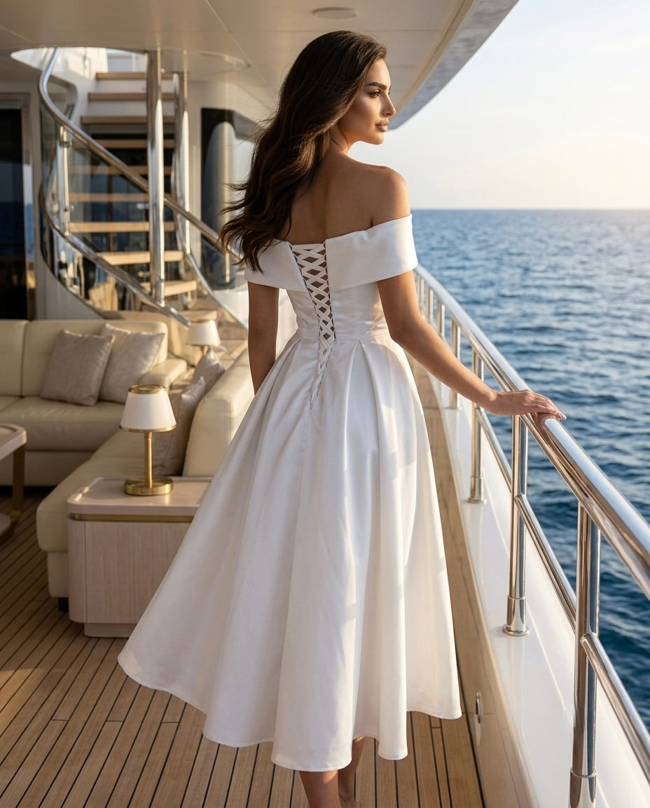 Oyester Bow Tube Dress