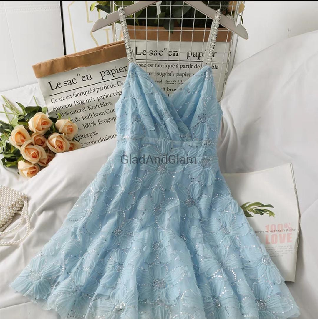 blue dress