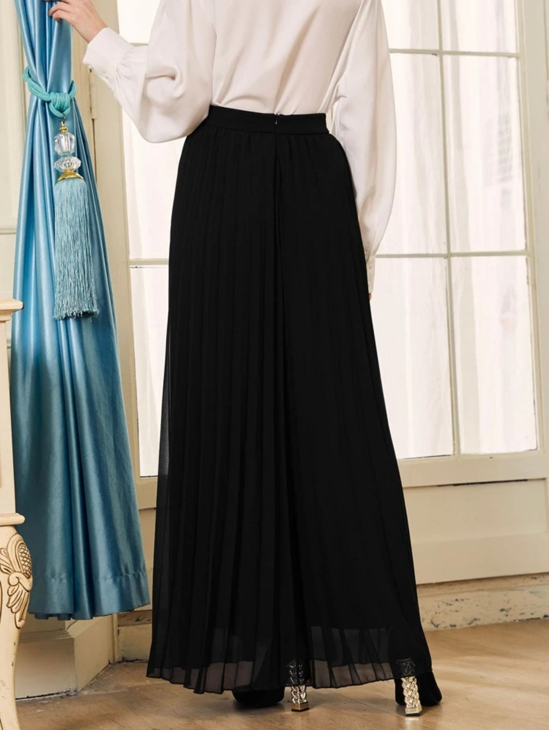 Veronica Pleated Pants With Belt