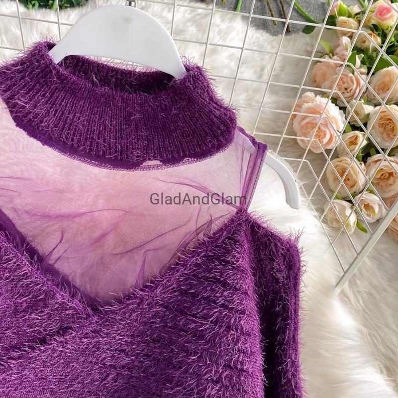 Amberly V-Neck Mesh Pullover