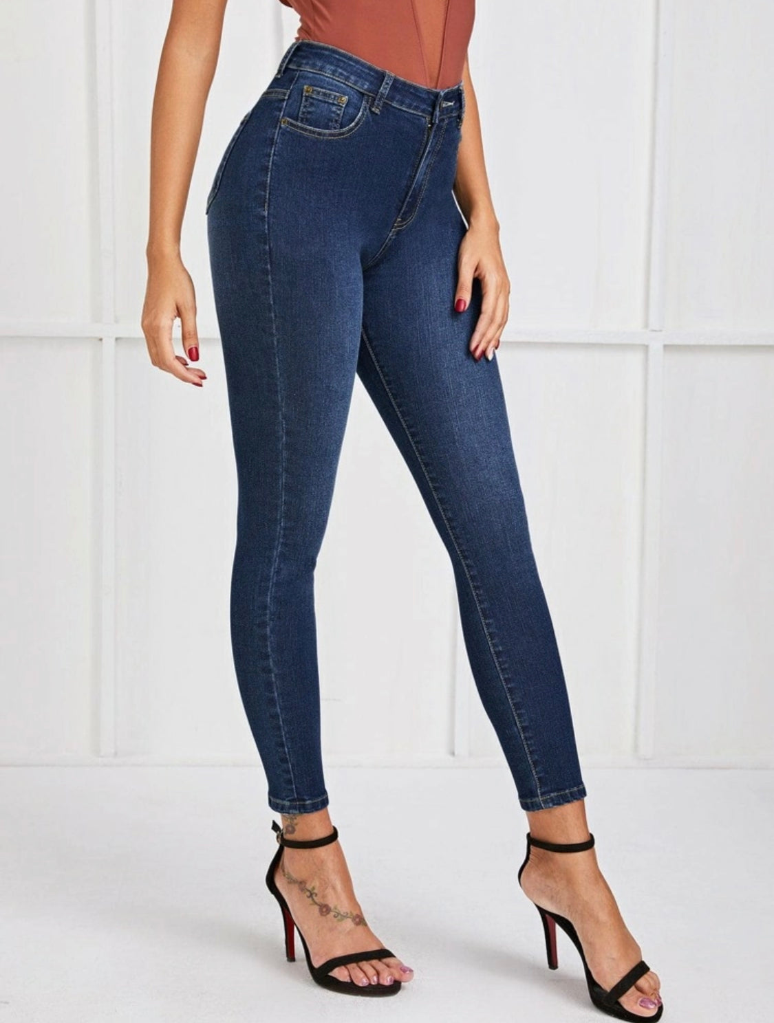 Push-Up Skinny Jeans - GLAD AND GLAM