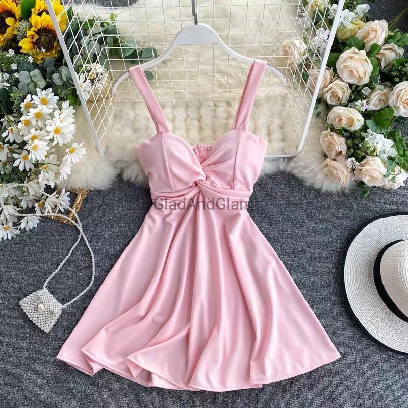 pink dress