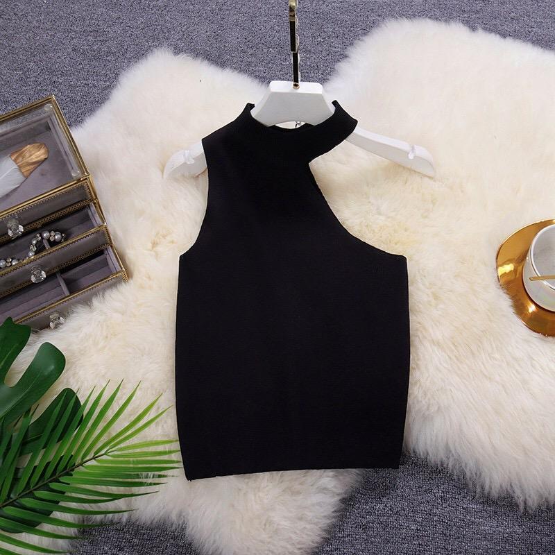 Black crop top